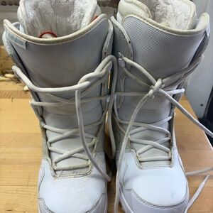 Women's White Winter Boots